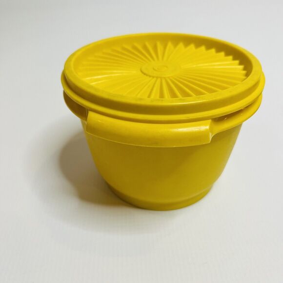 Vintage Tupperware Bowl Lot, Orange, Yellow, Brown, Clear - Picture 15 of 16